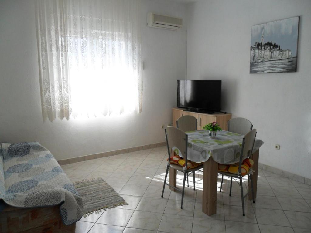 Apartment In Okrug Gornji With Seaview, Balcony, Air Condition, Wifi Trogir Exteriör bild